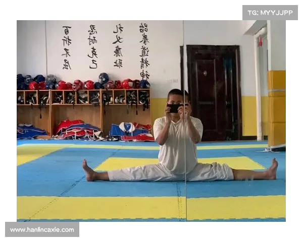 跆拳道技巧与训练方法探析:从基础动作到高级技法的全面解析 跆拳道技巧与训练方法探析:从基础动作到高级技法的全面解析